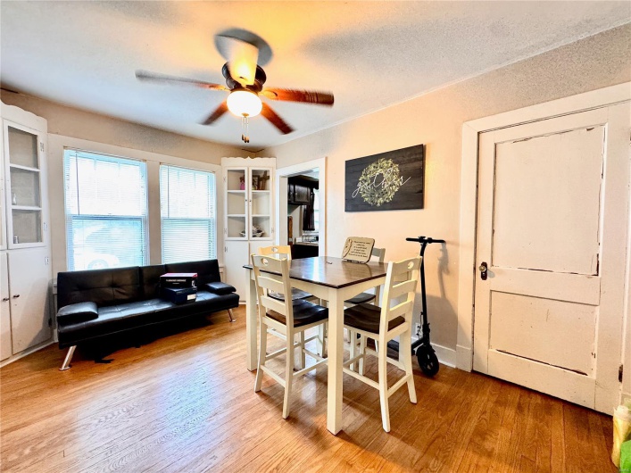 217 Hunter Street, Charleston, Missouri 63834, 3 Bedrooms Bedrooms, 9 Rooms Rooms,1 BathroomBathrooms,Residential,For Sale,Hunter,MAR25030908