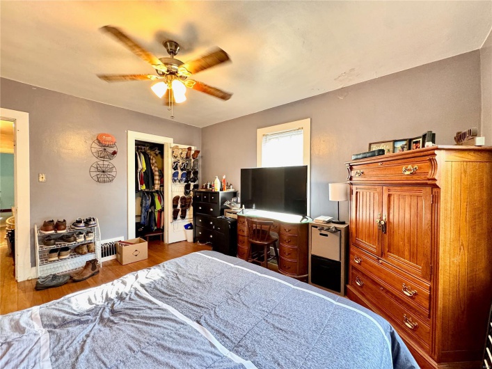 217 Hunter Street, Charleston, Missouri 63834, 3 Bedrooms Bedrooms, 9 Rooms Rooms,1 BathroomBathrooms,Residential,For Sale,Hunter,MAR25030908