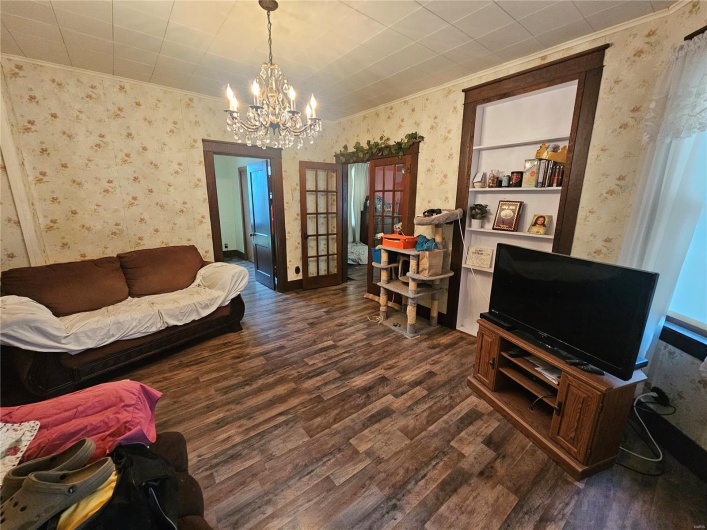 1046 Market Street, Ste Genevieve, Missouri 63670, 2 Bedrooms Bedrooms, 6 Rooms Rooms,2 BathroomsBathrooms,Residential,For Sale,Market,MAR25029934