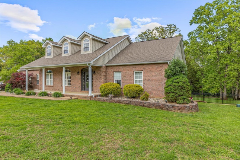 143 Big River Drive, Bonne Terre, Missouri 63628, 5 Bedrooms Bedrooms, 17 Rooms Rooms,3 BathroomsBathrooms,Residential,For Sale,Big River Drive,MAR25030740