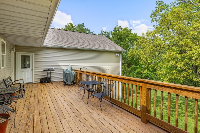 143 Big River Drive, Bonne Terre, Missouri 63628, 5 Bedrooms Bedrooms, 17 Rooms Rooms,3 BathroomsBathrooms,Residential,For Sale,Big River Drive,MAR25030740