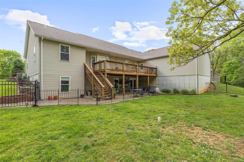 143 Big River Drive, Bonne Terre, Missouri 63628, 5 Bedrooms Bedrooms, 17 Rooms Rooms,3 BathroomsBathrooms,Residential,For Sale,Big River Drive,MAR25030740