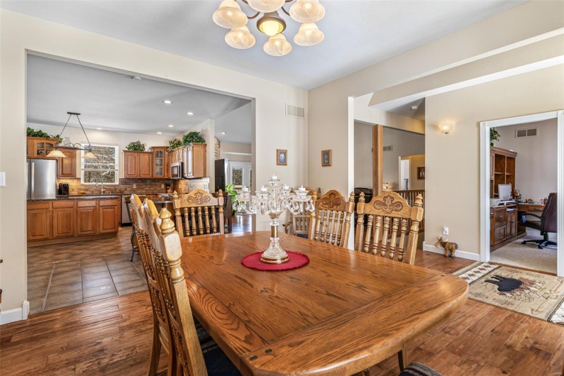 143 Big River Drive, Bonne Terre, Missouri 63628, 5 Bedrooms Bedrooms, 17 Rooms Rooms,3 BathroomsBathrooms,Residential,For Sale,Big River Drive,MAR25030740