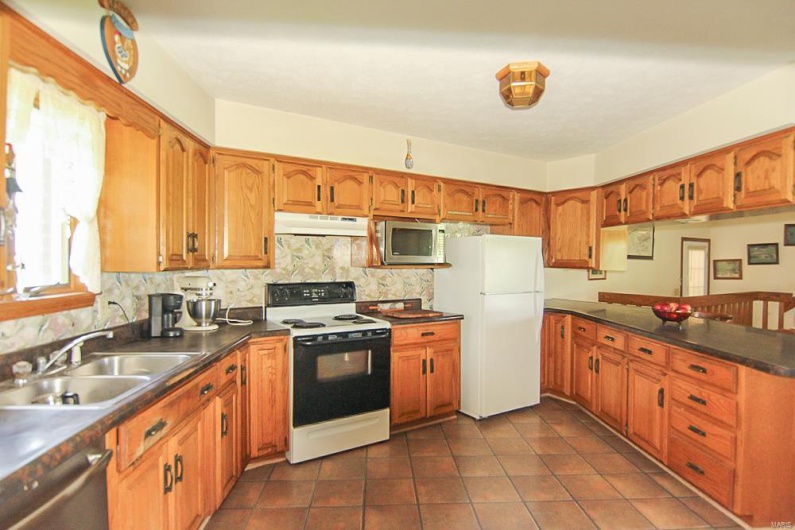 25840 New Mexico Drive, Marble Hill, Missouri 63764, 2 Bedrooms Bedrooms, 5 Rooms Rooms,2 BathroomsBathrooms,Residential,For Sale,New Mexico,MAR25030958
