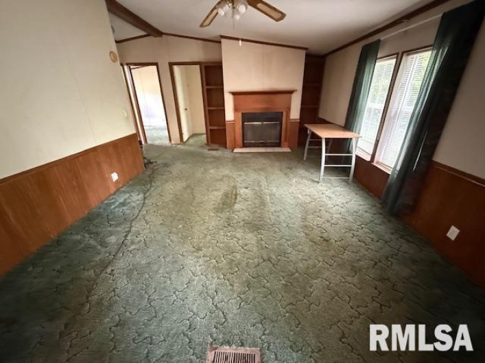 17750 Freeman Spur Road, Herrin, Illinois 62948, 4 Bedrooms Bedrooms, 0 ,2 BathroomsBathrooms,Residential,For Sale,Freeman Spur,0,RMAEB457904
