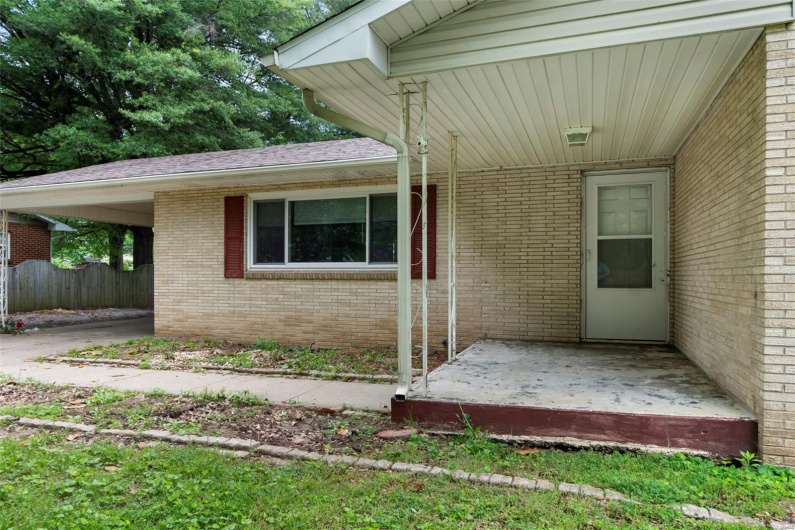 804 Harvard Street, Sikeston, Missouri 63801, 3 Bedrooms Bedrooms, 5 Rooms Rooms,2 BathroomsBathrooms,Residential,For Sale,Harvard,MAR25031095