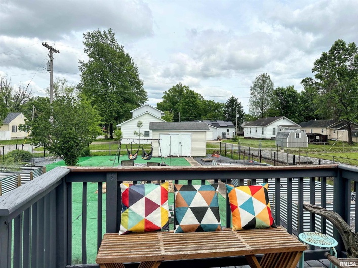401 1ST Street, Marion, Illinois 62959, 2 Bedrooms Bedrooms, 0 ,1 BathroomBathrooms,Residential,For Sale,1ST,0,RMAEB457905