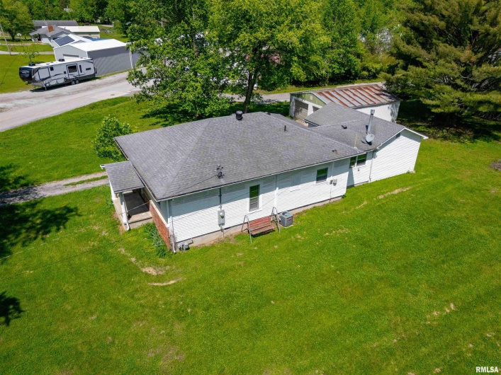 602 BARR Street, Carterville, Illinois 62918, 3 Bedrooms Bedrooms, 0 ,1 BathroomBathrooms,Residential,For Sale,BARR,0,RMAQC4263173
