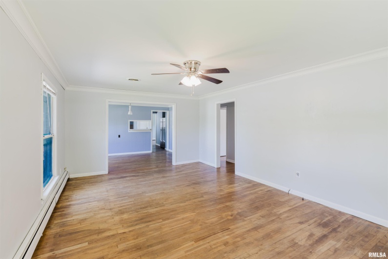 602 BARR Street, Carterville, Illinois 62918, 3 Bedrooms Bedrooms, 0 ,1 BathroomBathrooms,Residential,For Sale,BARR,0,RMAQC4263173