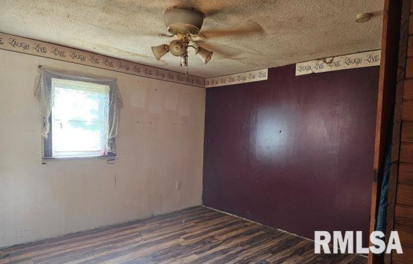 470 Peters Creek Road, Cave In Rock, Illinois 62919, 2 Bedrooms Bedrooms, 0 ,1 BathroomBathrooms,Residential,For Sale,Peters Creek,0,RMAEB457910