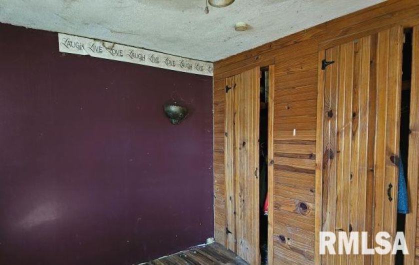 470 Peters Creek Road, Cave In Rock, Illinois 62919, 2 Bedrooms Bedrooms, 0 ,1 BathroomBathrooms,Residential,For Sale,Peters Creek,0,RMAEB457910