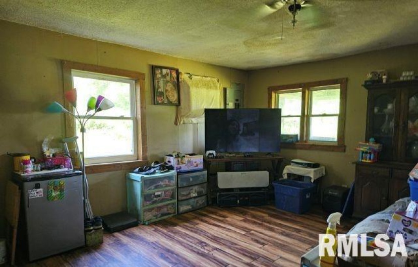 470 Peters Creek Road, Cave In Rock, Illinois 62919, 2 Bedrooms Bedrooms, 0 ,1 BathroomBathrooms,Residential,For Sale,Peters Creek,0,RMAEB457910