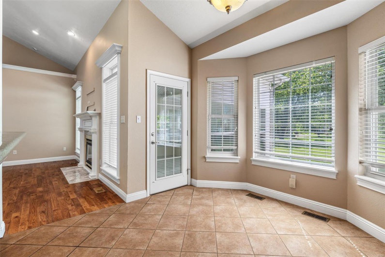 1209 Chestnut Court, Farmington, Missouri 63640, 4 Bedrooms Bedrooms, 9 Rooms Rooms,3 BathroomsBathrooms,Residential,For Sale,Chestnut,MAR25031016
