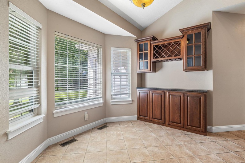 1209 Chestnut Court, Farmington, Missouri 63640, 4 Bedrooms Bedrooms, 9 Rooms Rooms,3 BathroomsBathrooms,Residential,For Sale,Chestnut,MAR25031016