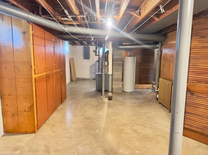 225 Moulton Street, Perryville, Missouri 63775, 4 Bedrooms Bedrooms, 6 Rooms Rooms,1 BathroomBathrooms,Residential,For Sale,Moulton,MAR25027899