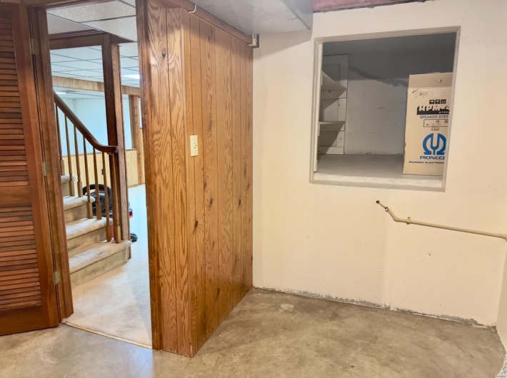 225 Moulton Street, Perryville, Missouri 63775, 4 Bedrooms Bedrooms, 6 Rooms Rooms,1 BathroomBathrooms,Residential,For Sale,Moulton,MAR25027899