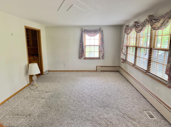 225 Moulton Street, Perryville, Missouri 63775, 4 Bedrooms Bedrooms, 6 Rooms Rooms,1 BathroomBathrooms,Residential,For Sale,Moulton,MAR25027899