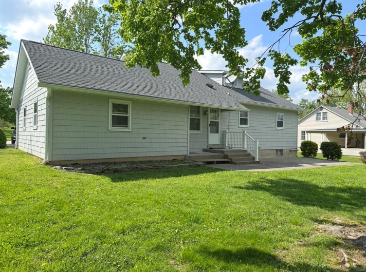 225 Moulton Street, Perryville, Missouri 63775, 4 Bedrooms Bedrooms, 6 Rooms Rooms,1 BathroomBathrooms,Residential,For Sale,Moulton,MAR25027899