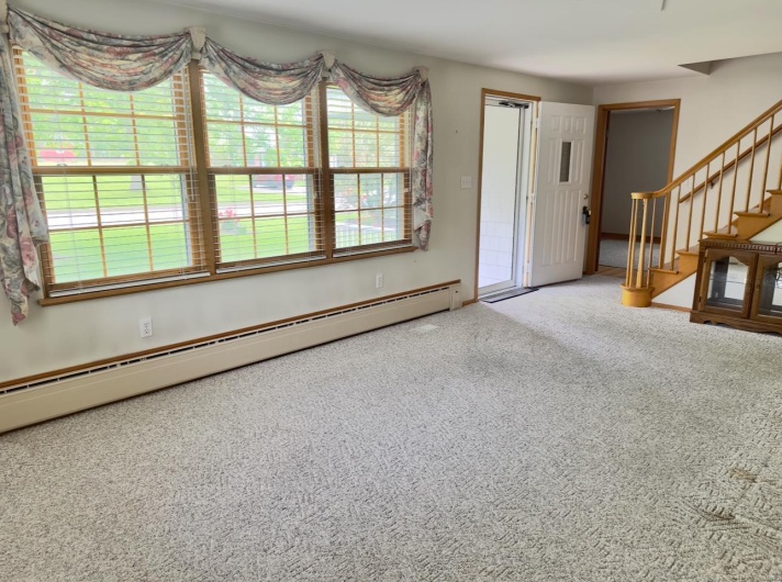 225 Moulton Street, Perryville, Missouri 63775, 4 Bedrooms Bedrooms, 6 Rooms Rooms,1 BathroomBathrooms,Residential,For Sale,Moulton,MAR25027899