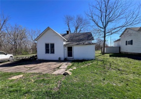 1206 Mulberry Street, Bismarck, Missouri 63624, 3 Bedrooms Bedrooms, 8 Rooms Rooms,1 BathroomBathrooms,Residential,For Sale,Mulberry,MAR25031158