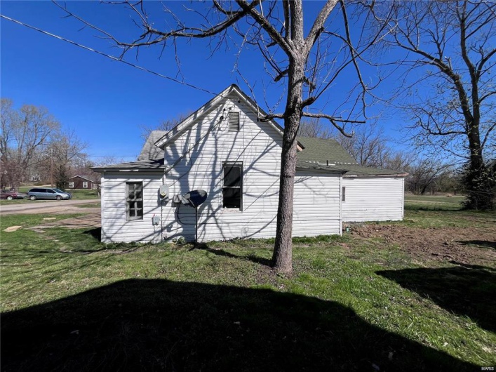1206 Mulberry Street, Bismarck, Missouri 63624, 3 Bedrooms Bedrooms, 8 Rooms Rooms,1 BathroomBathrooms,Residential,For Sale,Mulberry,MAR25031158