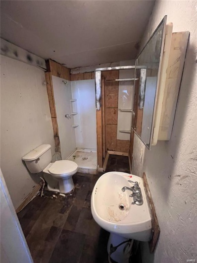 1206 Mulberry Street, Bismarck, Missouri 63624, 3 Bedrooms Bedrooms, 8 Rooms Rooms,1 BathroomBathrooms,Residential,For Sale,Mulberry,MAR25031158