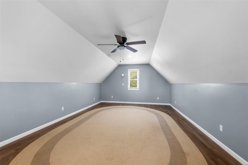 3009 Patriot Drive, Cape Girardeau, Missouri 63701, 3 Bedrooms Bedrooms, 8 Rooms Rooms,3 BathroomsBathrooms,Residential,For Sale,Patriot,MAR25028161
