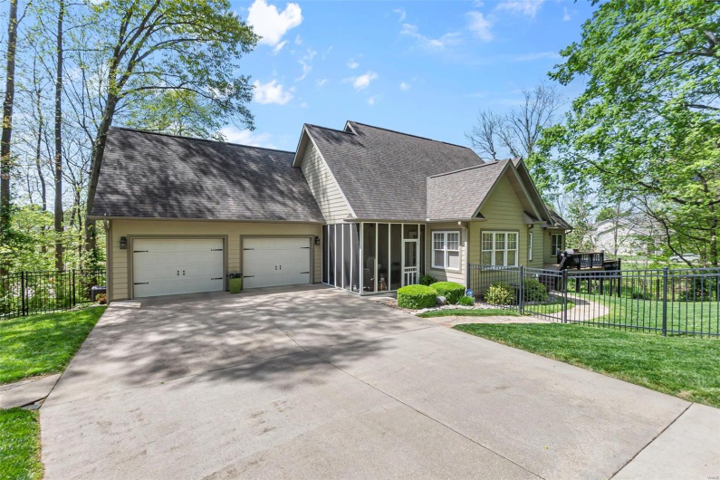 3009 Patriot Drive, Cape Girardeau, Missouri 63701, 3 Bedrooms Bedrooms, 8 Rooms Rooms,3 BathroomsBathrooms,Residential,For Sale,Patriot,MAR25028161