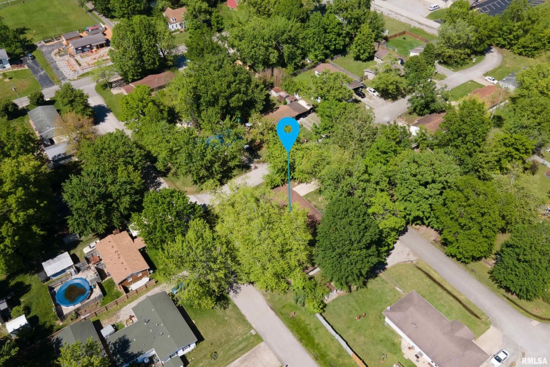 1401 THOMAS Street, Carterville, Illinois 62918, 4 Bedrooms Bedrooms, 0 ,2 BathroomsBathrooms,Residential,For Sale,THOMAS,0,RMAQC4263177