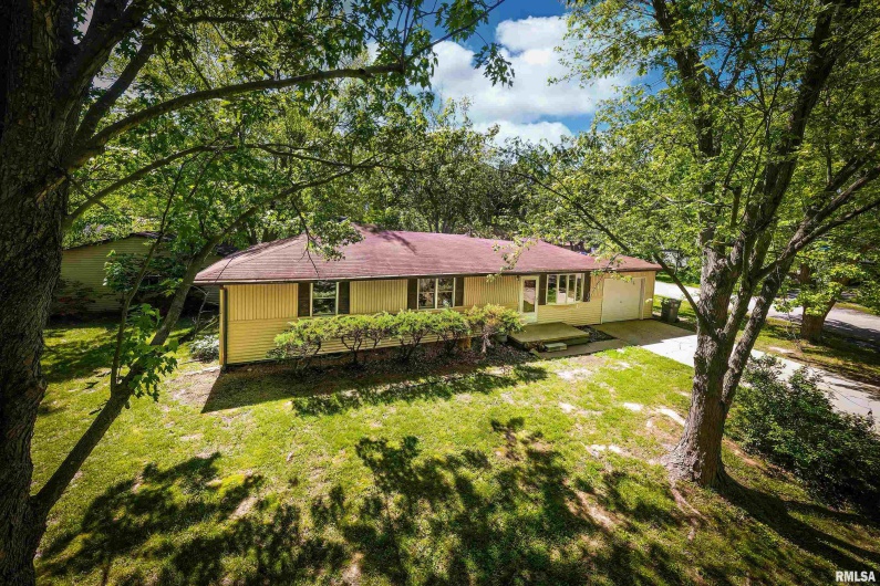 1401 THOMAS Street, Carterville, Illinois 62918, 4 Bedrooms Bedrooms, 0 ,2 BathroomsBathrooms,Residential,For Sale,THOMAS,0,RMAQC4263177