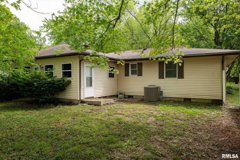 1401 THOMAS Street, Carterville, Illinois 62918, 4 Bedrooms Bedrooms, 0 ,2 BathroomsBathrooms,Residential,For Sale,THOMAS,0,RMAQC4263177