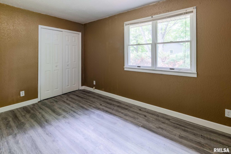 1401 THOMAS Street, Carterville, Illinois 62918, 4 Bedrooms Bedrooms, 0 ,2 BathroomsBathrooms,Residential,For Sale,THOMAS,0,RMAQC4263177