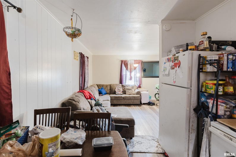 507 DAVIS Street, Carbondale, Illinois 62901, 2 Bedrooms Bedrooms, 0 ,1 BathroomBathrooms,Residential,For Sale,DAVIS,0,RMAQC4263207