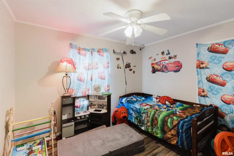 507 DAVIS Street, Carbondale, Illinois 62901, 2 Bedrooms Bedrooms, 0 ,1 BathroomBathrooms,Residential,For Sale,DAVIS,0,RMAQC4263207