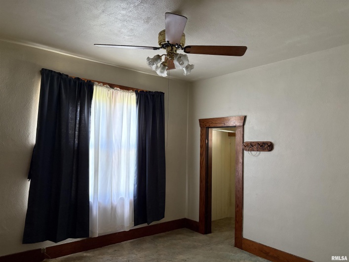 1502 Gartside Street, Murphysboro, Illinois 62966, 2 Bedrooms Bedrooms, 0 ,1 BathroomBathrooms,Residential,For Sale,Gartside,0,RMAEB457927