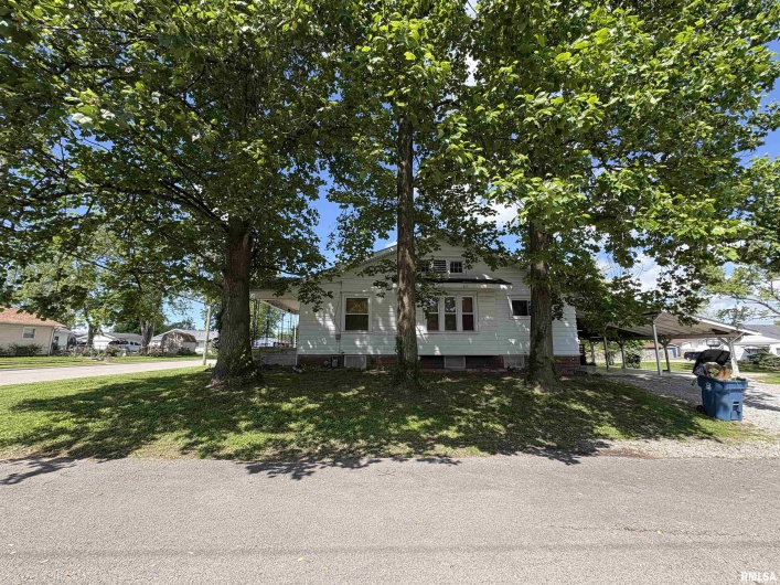 1502 Gartside Street, Murphysboro, Illinois 62966, 2 Bedrooms Bedrooms, 0 ,1 BathroomBathrooms,Residential,For Sale,Gartside,0,RMAEB457927