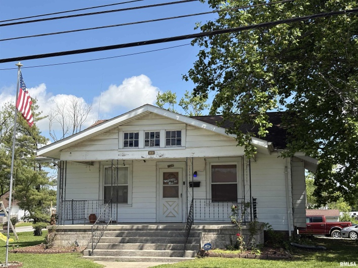 1502 Gartside Street, Murphysboro, Illinois 62966, 2 Bedrooms Bedrooms, 0 ,1 BathroomBathrooms,Residential,For Sale,Gartside,0,RMAEB457927
