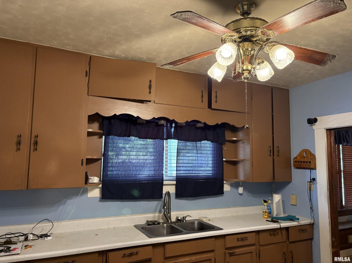 1502 Gartside Street, Murphysboro, Illinois 62966, 2 Bedrooms Bedrooms, 0 ,1 BathroomBathrooms,Residential,For Sale,Gartside,0,RMAEB457927