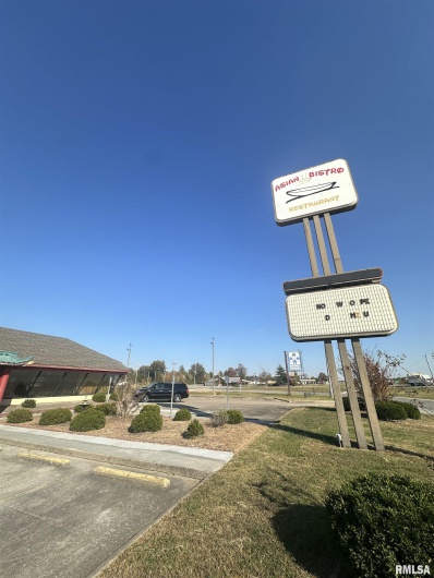 706 PLAZA Drive, Carterville, Illinois 62918, 0 , 0 ,0,Commercial Sale,For Sale,PLAZA,0,RMAEB455714