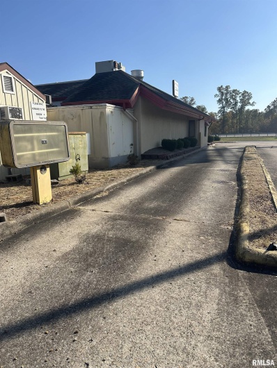 706 PLAZA Drive, Carterville, Illinois 62918, 0 , 0 ,0,Commercial Sale,For Sale,PLAZA,0,RMAEB455714