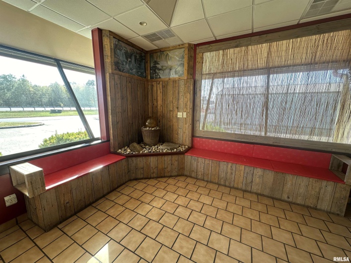 706 PLAZA Drive, Carterville, Illinois 62918, 0 , 0 ,0,Commercial Sale,For Sale,PLAZA,0,RMAEB455714
