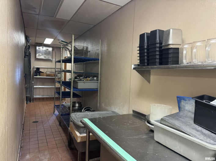 706 PLAZA Drive, Carterville, Illinois 62918, 0 , 0 ,0,Commercial Sale,For Sale,PLAZA,0,RMAEB455714
