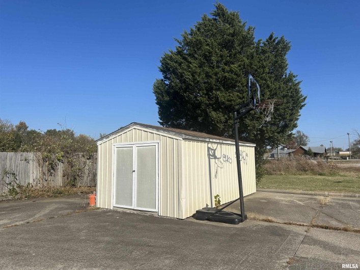 706 PLAZA Drive, Carterville, Illinois 62918, 0 , 0 ,0,Commercial Sale,For Sale,PLAZA,0,RMAEB455714