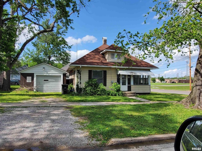 607 ALMOND Street, Carbondale, Illinois 62901, 0 , 0 ,0,Residential Income,For Sale,ALMOND,0,RMAEB457935
