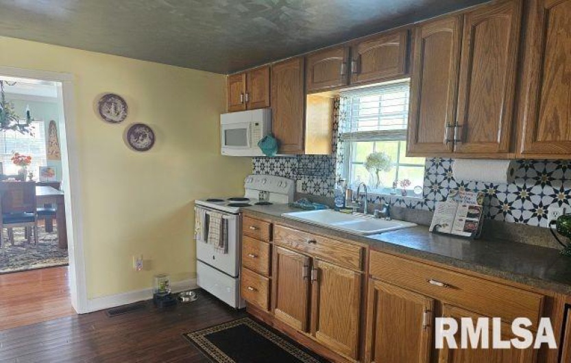 160 FRONT Street, Elizabethtown, Illinois 62931, 2 Bedrooms Bedrooms, 0 ,1 BathroomBathrooms,Residential,For Sale,FRONT,0,RMAEB457938