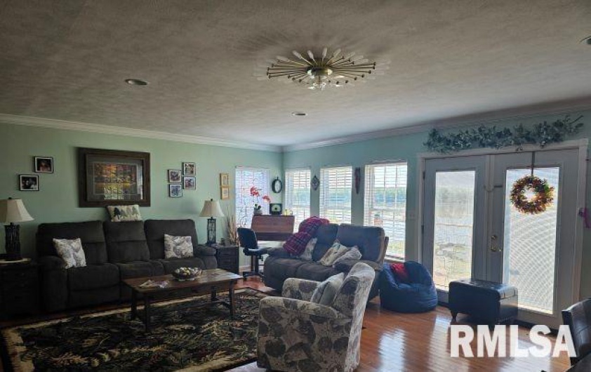 160 FRONT Street, Elizabethtown, Illinois 62931, 2 Bedrooms Bedrooms, 0 ,1 BathroomBathrooms,Residential,For Sale,FRONT,0,RMAEB457938
