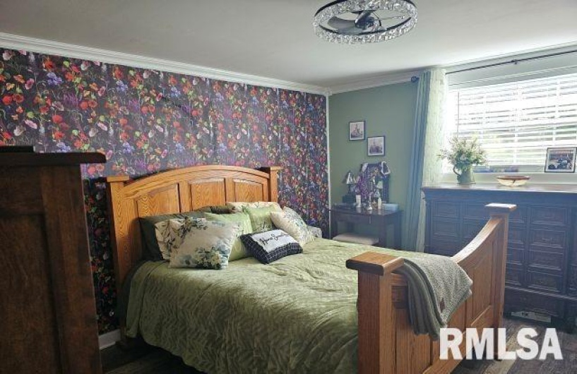 160 FRONT Street, Elizabethtown, Illinois 62931, 2 Bedrooms Bedrooms, 0 ,1 BathroomBathrooms,Residential,For Sale,FRONT,0,RMAEB457938