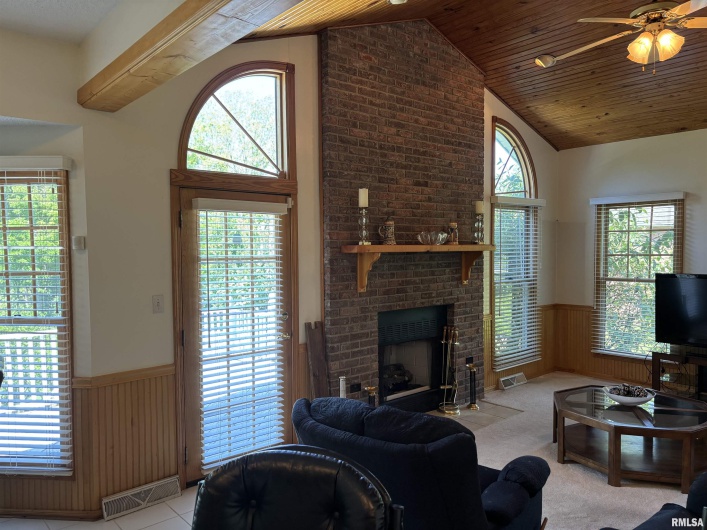 212 ORANGE Street, Anna, Illinois 62906, 3 Bedrooms Bedrooms, 0 ,3 BathroomsBathrooms,Residential,For Sale,ORANGE,0,RMAEB457937