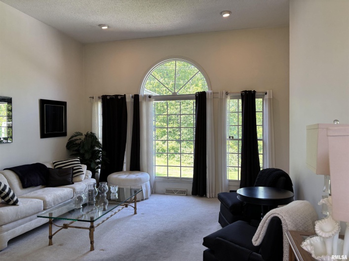 212 ORANGE Street, Anna, Illinois 62906, 3 Bedrooms Bedrooms, 0 ,3 BathroomsBathrooms,Residential,For Sale,ORANGE,0,RMAEB457937