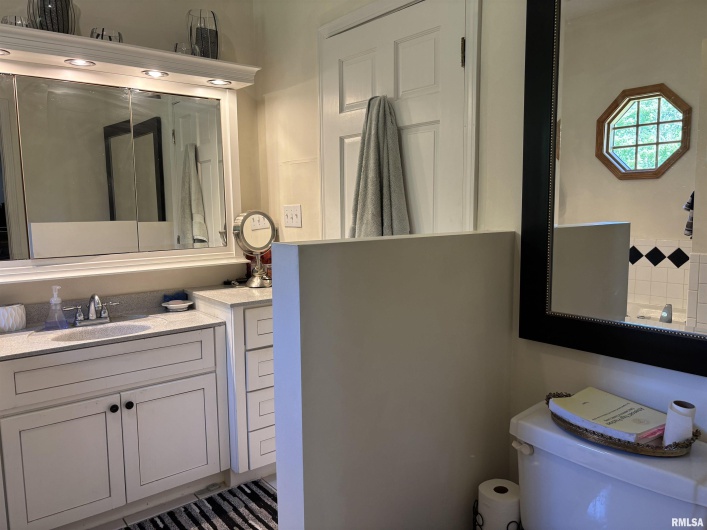 212 ORANGE Street, Anna, Illinois 62906, 3 Bedrooms Bedrooms, 0 ,3 BathroomsBathrooms,Residential,For Sale,ORANGE,0,RMAEB457937
